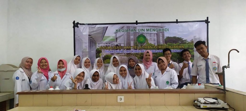 Gandeng UIN Maliki, Siswa Jurusan IPA MA Muhammadiyah 1 Kota Malang Praktikum Green Chemistry 1