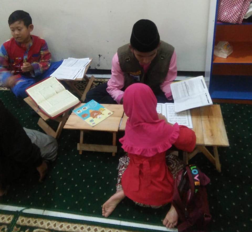 Setor Hafalan Sebelum Masuk Kelas, Santri Mumtaz Dikirim Sebagai Imam Masjid dan Guru TPQ Muhammadiyah 2