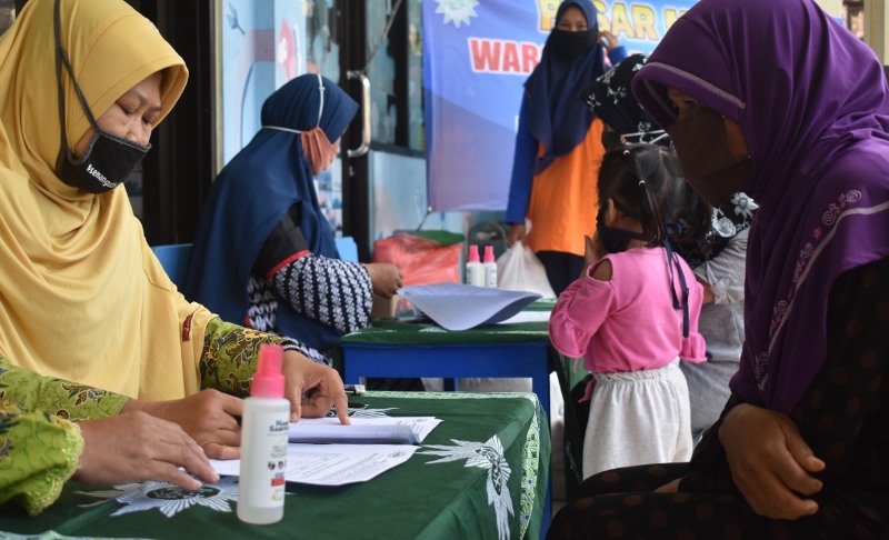 Panti Asuhan Putri Aisyiyah-MKS PCA Dau Bersama Gelar Pasar Murah 1