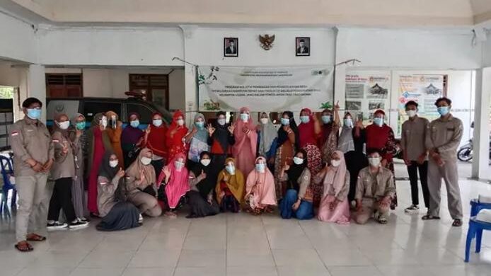 Sukses PHP2D, Jahe Wangi Instan Farmasi UMLA Kantongi PIRT    1