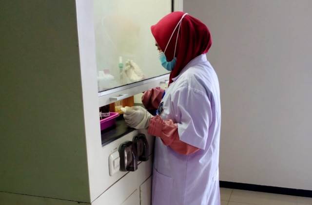 Tujuh Lab Canggih S1 Farmasi UMLA Bekal Mahasiswa Kompeten Kerja 1 Tujuh Lab Canggih S1 Farmasi UMLA Bekal Mahasiswa Kompeten Kerja 1