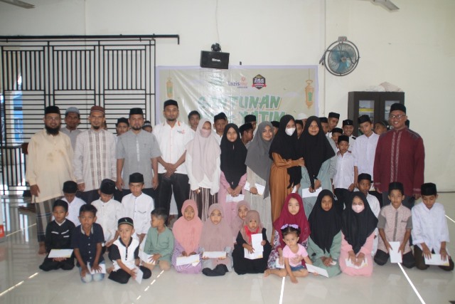 Senyum Yatim Terima Bantuan Lazismu Bireuen Aceh 1