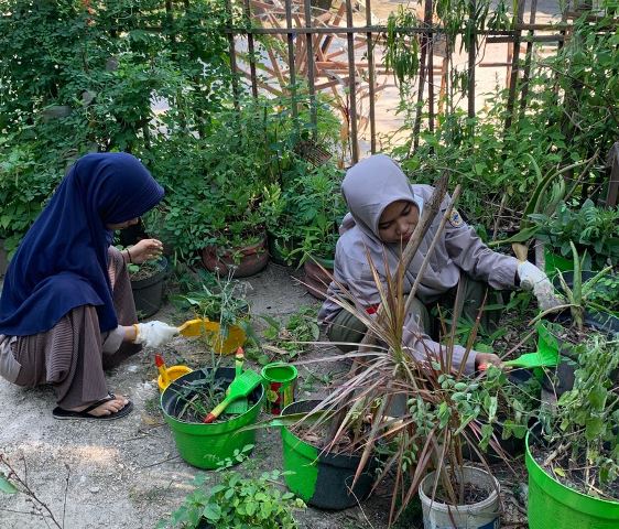 PPK Ormawa UMLA Rombak Asman Kuluran-Barcode Manfaat Toga 1