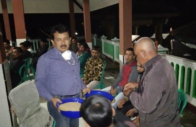 Tim PKM Peternakan UMM Latih Peternak Membuat Pakan Fermentasi Sumber Pakan Lokal 1