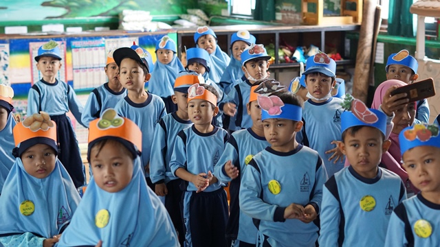 Hari Gizi Nasional Tim PKRS RS UMM Edukasi Siswa TKIT Al Ma’un 1 Hari Gizi Nasional Tim PKRS RS UMM Edukasi Siswa TKIT Al Ma’un 1