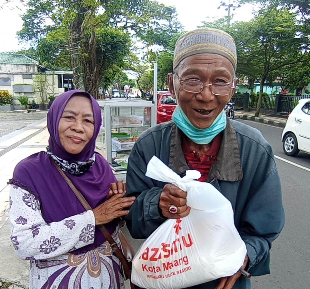 Selain Sembako 5 PCM, Lazismu Malang Bantu Difabel Pedalaman Kota 1