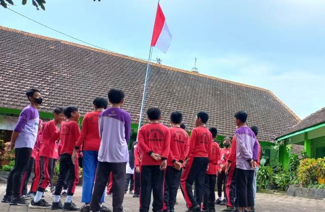 Puluhan Siswa SDN Mojolangu 1 Antusias Outbond PPDB Matsamutu 1
