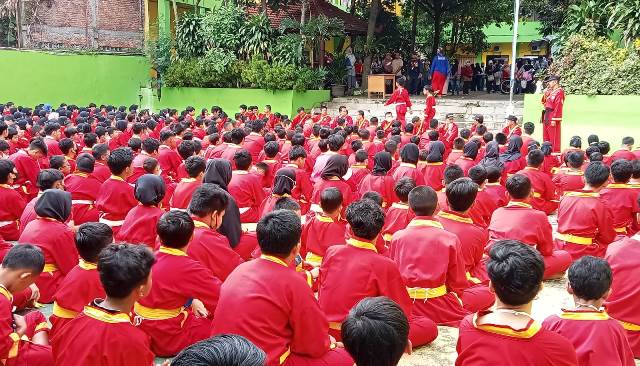 Tuan Rumah UKT, SMK Muhisa Siap Tampung Atlit Tapak Suci Jadi Siswanya 1 Tuan Rumah UKT, SMK Muhisa Siap Tampung Atlit Tapak Suci Jadi Siswanya 1