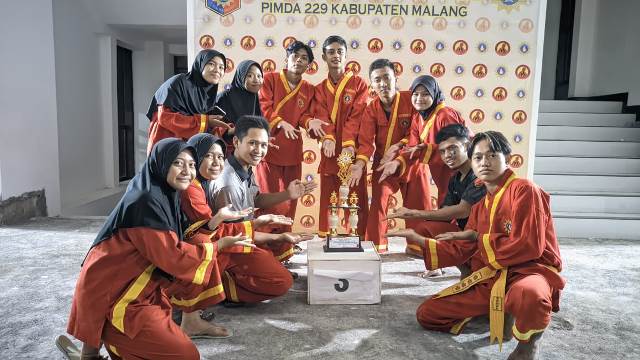 Tapak Suci SMK Mutu Gondanglegi Kuasai Panggung Juara Kejurda Kabupaten Malang 2 Tapak Suci SMK Mutu Gondanglegi Kuasai Panggung Juara Kejurda Kabupaten Malang 2