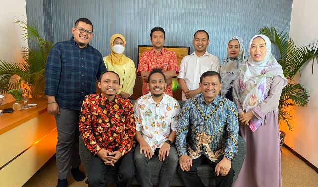 Bareng Komika Abdur, Prodi Ekonomi Pembangunan Bahas Kebangsaan, Gue Beda Kita Bhineka 2