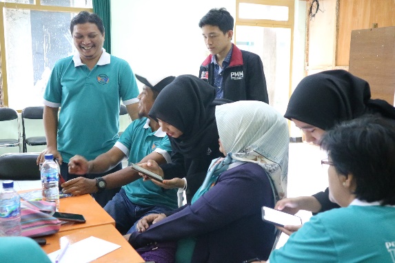 PMM 221 Mitra Dosen UMM, Edukasi BUMDes Mulyoagung Aplikasi Marketplace 1