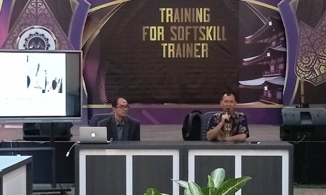 Hadirkan Ahli, 40 Guru SMK Muhisa Training For Softskill Trainer 1