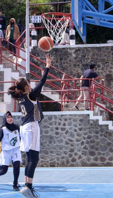 Kapten Erika, Kuliah Ekonomi Pembangunan UMM Seperti Basket, Seru Belajarnya 2 Kapten Erika, Kuliah Ekonomi Pembangunan UMM Seperti Basket, Seru Belajarnya 2
