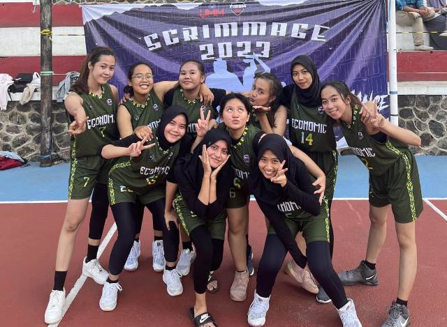 Kapten Erika, Kuliah Ekonomi Pembangunan UMM Seperti Basket, Seru Belajarnya 1 Kapten Erika, Kuliah Ekonomi Pembangunan UMM Seperti Basket, Seru Belajarnya 1