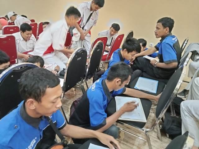 Dua Hari Ratusan Siswa SMK Muhisa Training Kebekerjaan 1 Dua Hari Ratusan Siswa SMK Muhisa Training Kebekerjaan 1
