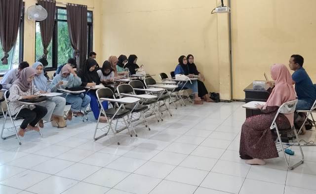 Praktisi Mengajar CoE Udang-Koi Prodi Akuakultur UMM Libatkan Mitra Dudi 1