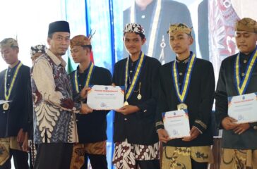 SMK MUTU wisuda (11)