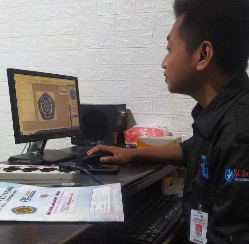 UMLA Pilihan Magang Bersertifikat Siswa SMKM 5 Babat 3