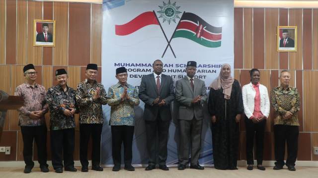 Muhammadiyah Gali Dua Sumur-Beri Beasiswa Rakyat Kenya 1 Muhammadiyah Gali Dua Sumur-Beri Beasiswa Rakyat Kenya 1