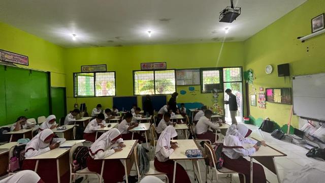 Optimalkan Penilaian Gaya Belajar Dengan Website Interaktif: PMM Kelompok 72 Gelombang 5 di SDN Tlogomas 02 3