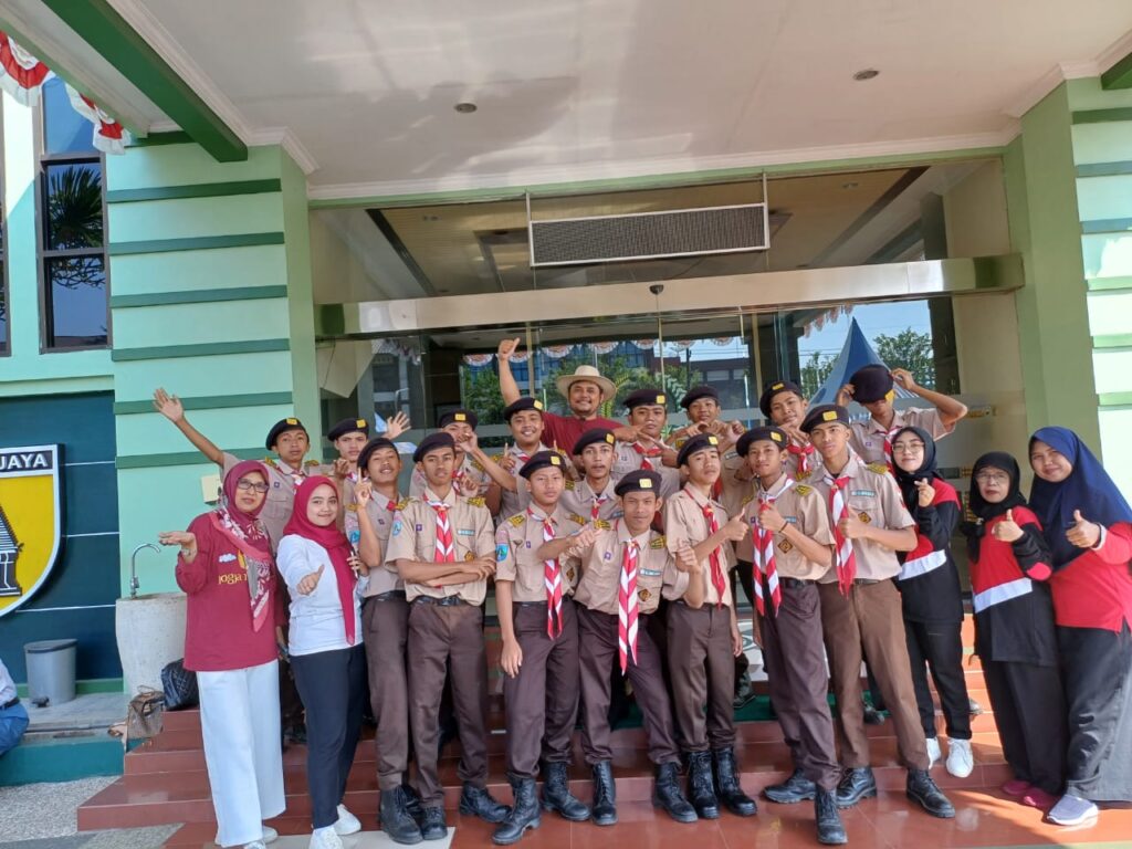 Tingkatkan Disiplin-Tanggungjawab Siswa SMAM 1 Kepanjen Training LBB 1