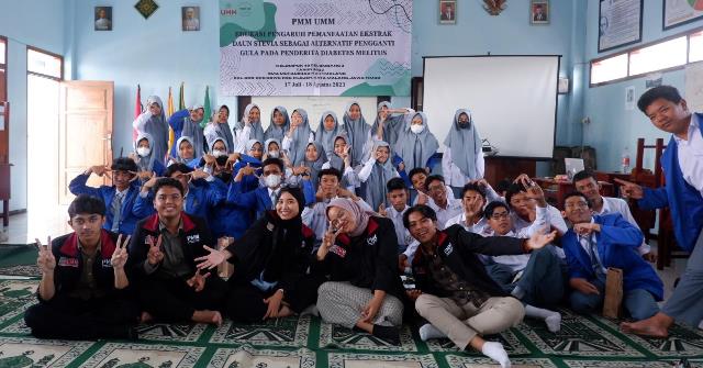 Cegah Diabetes, PMM 48 UMM Manfaatkan Daun Stevia Sebagai Pemanis Alami 1 Cegah Diabetes, PMM 48 UMM Manfaatkan Daun Stevia Sebagai Pemanis Alami 1