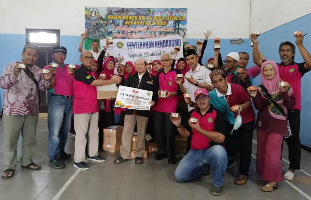 Lazismu Kota Malang Serahkan RendangMu Pada Perharsia 1