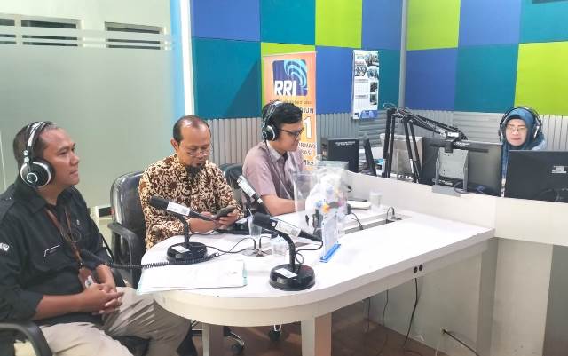 KPU Kota Madiun-Dosen FISIP UMMAD Bahas Pemilih Pemula Cerdas Pemilu   1