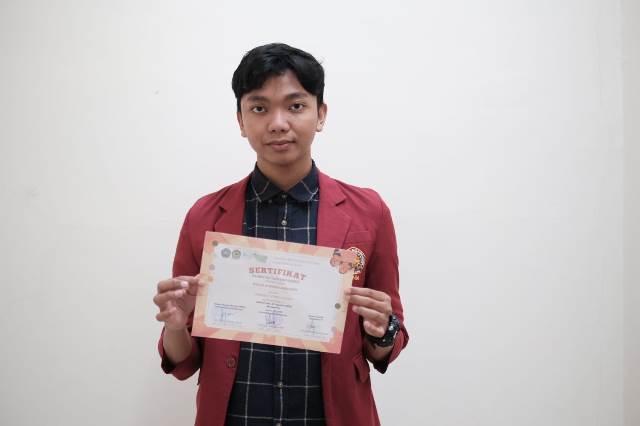 Radya Mahasiswa Kedokteran UMM Raih Tiga Juara Kompetisi Menulis 1