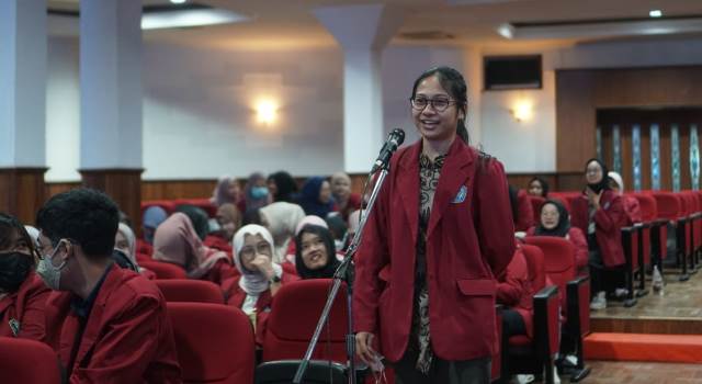 Kuliah Tamu FK UMM Bahas Profesionalisme-Etika di Era Transformasi Kesehatan 1 Kuliah Tamu FK UMM Bahas Profesionalisme-Etika di Era Transformasi Kesehatan 1