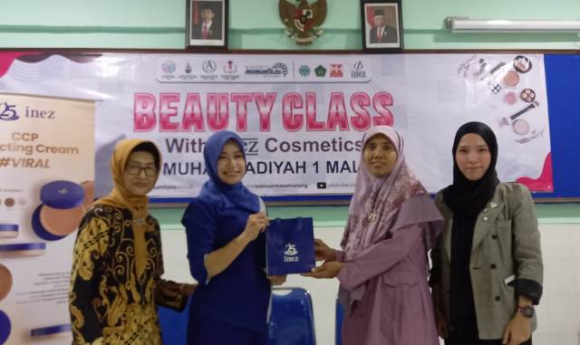Beauty Class Mamumtaza Bekali Siswa Skill Tata Rias   1