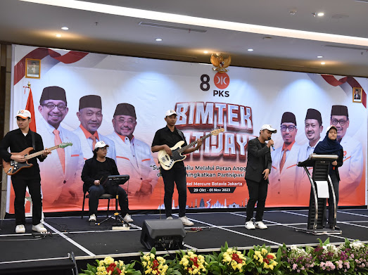 Saat Bimtek PKS Jatijaya, Ustadz Rokhmad DPRD Kota Malang Peserta Aktif-Kreatif     4