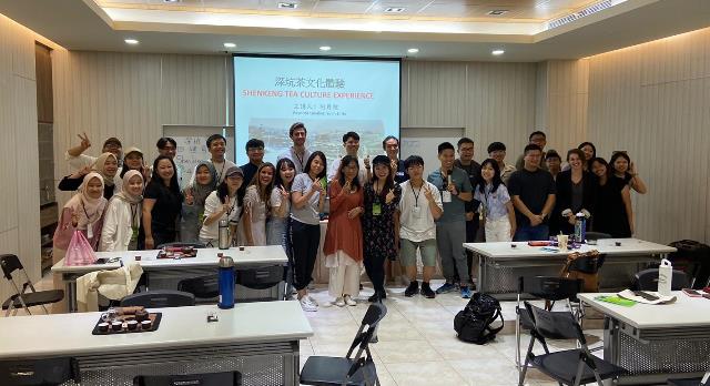 Dias, Dosen UMLA Wakili PTMA Se Indonesia GYTF di Taiwan   2