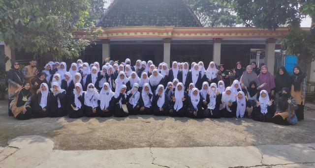 Belajar Kearifan Lokal, Siswa SMP Muhammadiyah PK Nginep di Desa Pilang 2 Belajar Kearifan Lokal, Siswa SMP Muhammadiyah PK Nginep di Desa Pilang 2