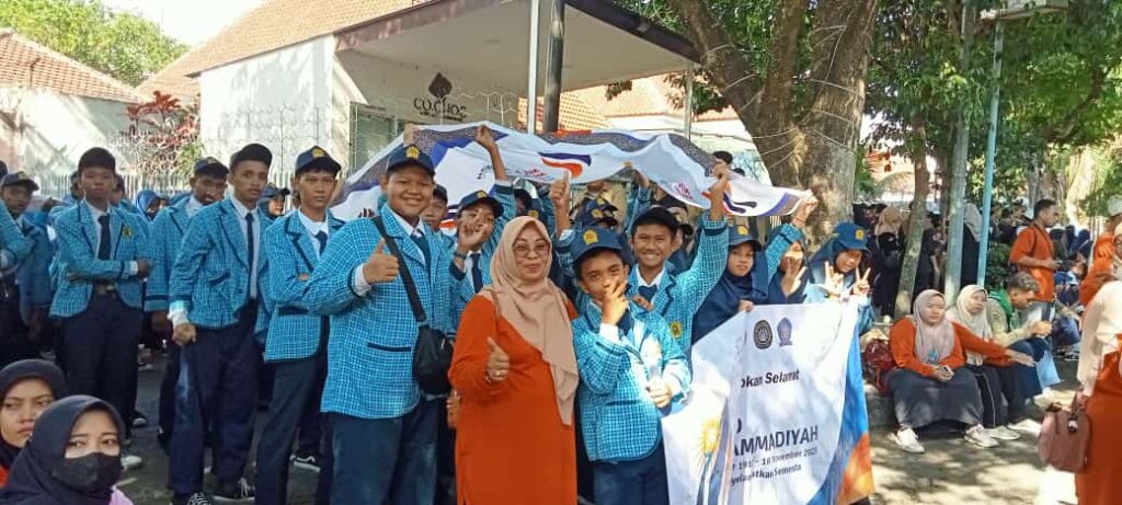 Milad Muhammadiyah, SMP AM3 Kota Malang Kostum Garuda-Teater Laskar Pelangi 2