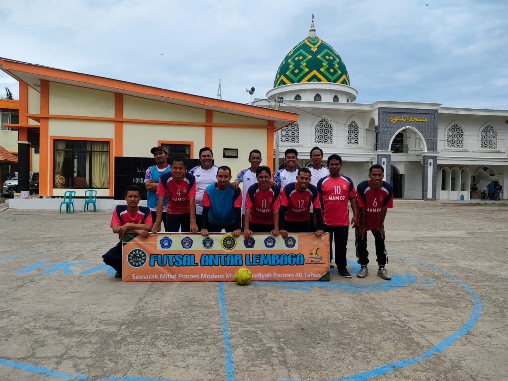 Hari Guru, PM Muhammadiyah Paciran Gelar Turnamen Futsal 3