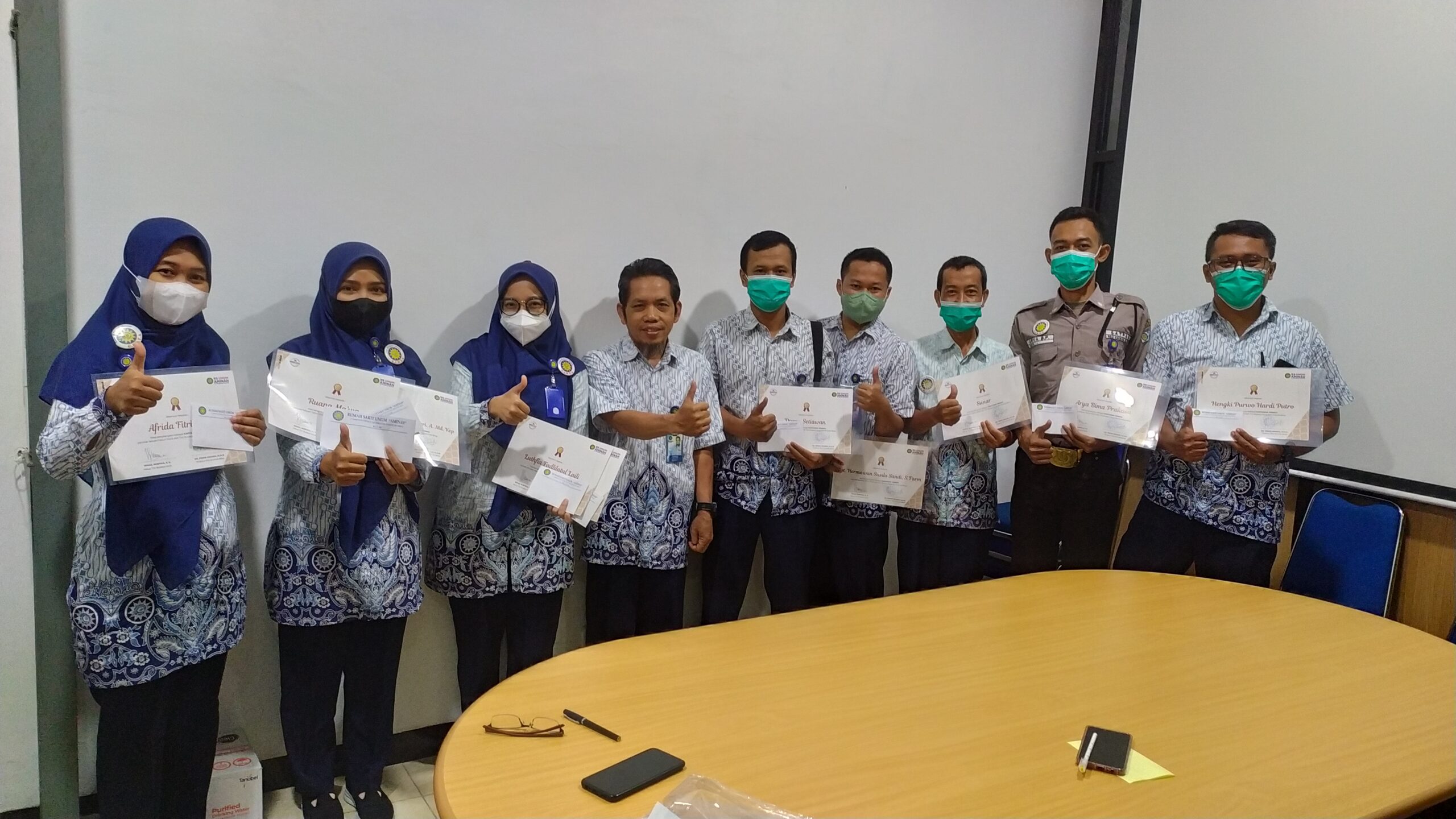 RSU Aminah Blitar Reward Karyawan-Unit Kerja Prestasi 1