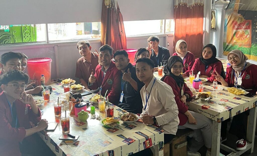 Mahasiswa EP UMM Survei Potensi Desa Hingga Raih Reward BPS Kota Batu 2