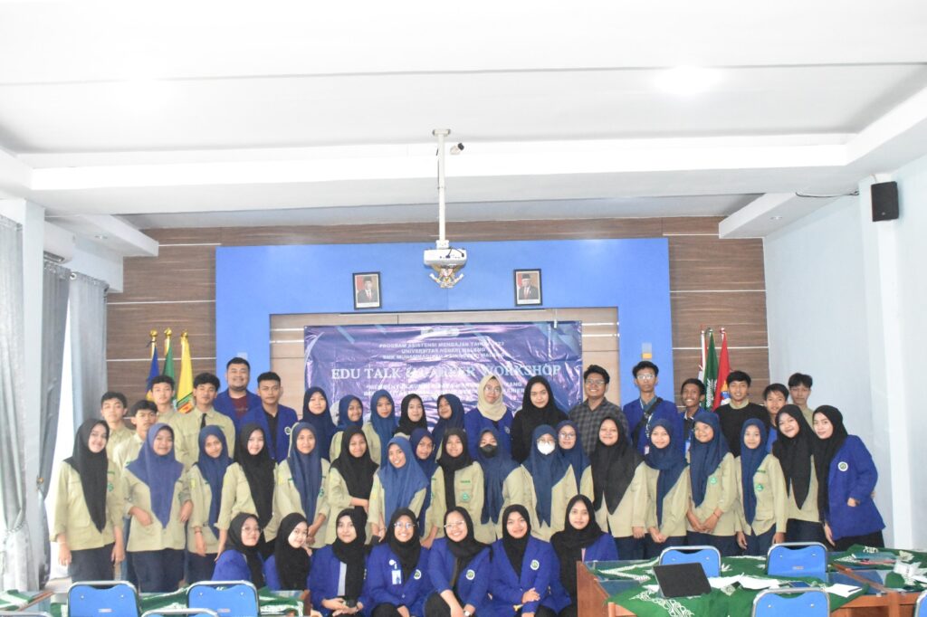 Mahasiswa AM UM Gelar Edu Talk-Workshop Career di SMK Mugas 1