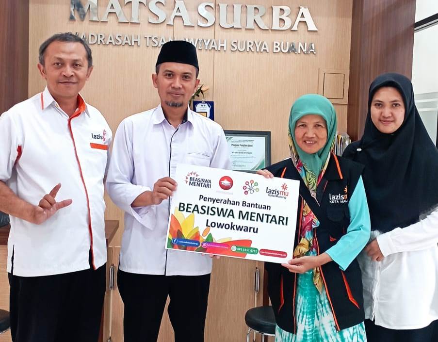 Lazismu Kota Malang Salurkan Bea Siswa Mentari, Rp 15 Juta 4 Lazismu Kota Malang Salurkan Bea Siswa Mentari, Rp 15 Juta 4