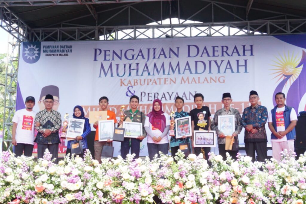 Siswa SMP M-One Sumberpucung Juara Fotografi Kabupaten Malang 3 Siswa SMP M-One Sumberpucung Juara Fotografi Kabupaten Malang 3