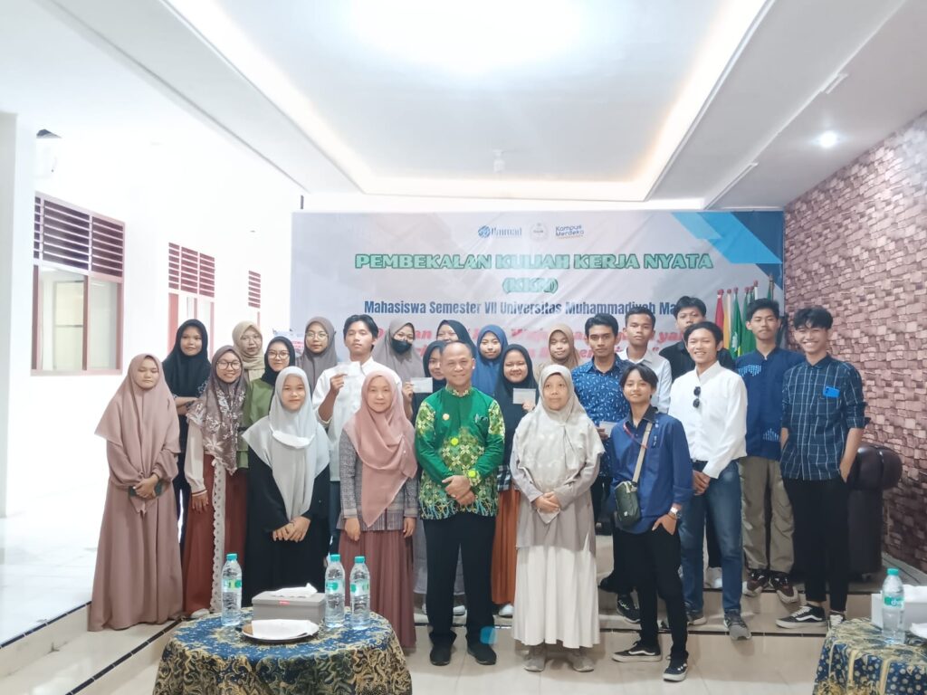 23 Mahasiswa UMMAD Terima Buku Tabungan-ATM KIPK, Beasiswa KIP 1 23 Mahasiswa UMMAD Terima Buku Tabungan-ATM KIPK, Beasiswa KIP 1
