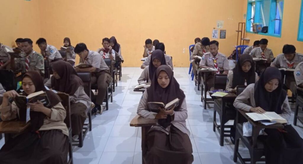 Hari Amal Bakti Kemenag RI, Siswa Smamuda Sumberpucung Khotmil Qur'an 1 Hari Amal Bakti Kemenag RI, Siswa Smamuda Sumberpucung Khotmil Qur'an 1