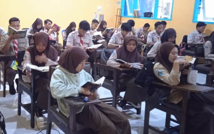 Hari Amal Bakti Kemenag RI, Siswa Smamuda Sumberpucung Khotmil Qur'an 2 Hari Amal Bakti Kemenag RI, Siswa Smamuda Sumberpucung Khotmil Qur'an 2