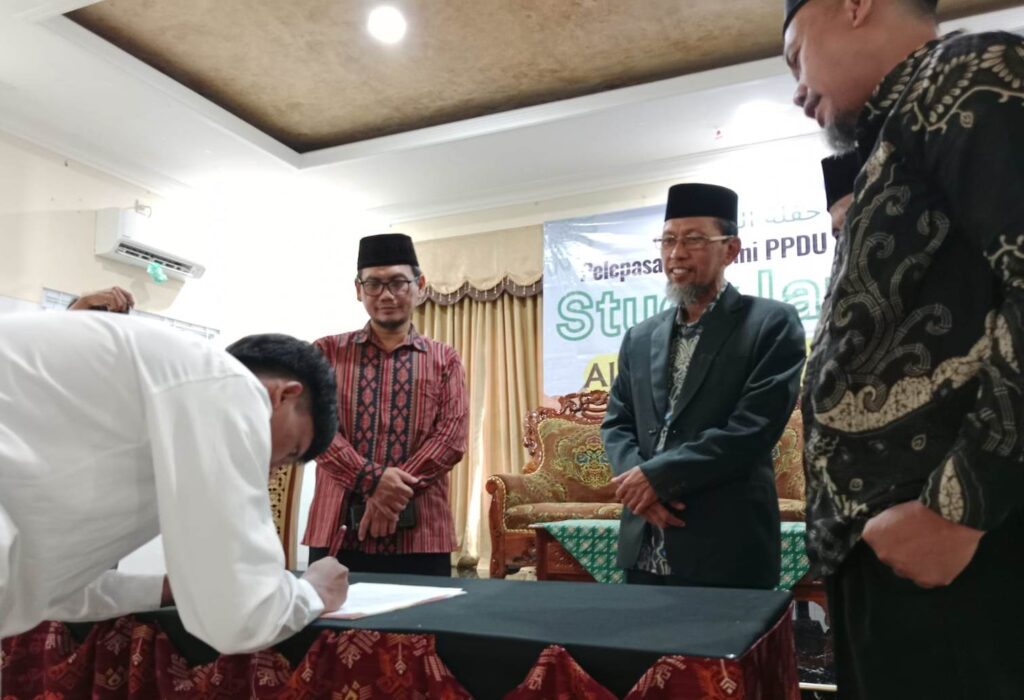 PPDU Malang Lepas 37 Alumni Studi Lanjut ke Al Azhar University Mesir   2