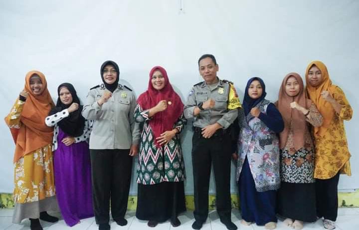 SMPM-One Gandeng Polsek Sumberpucung Sosialisasi Anti Bully     3