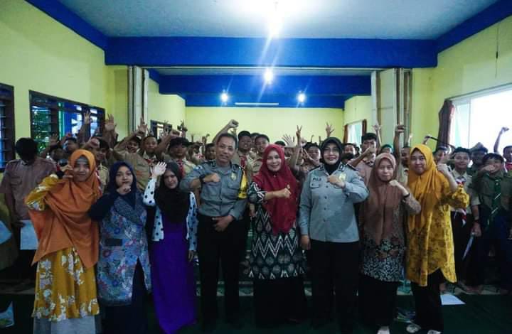 SMPM-One Gandeng Polsek Sumberpucung Sosialisasi Anti Bully     4