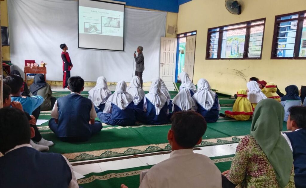 Tabloid MataHati-Tiga AUM Sumberpucung Sinau Nulis Jurnalistik   4