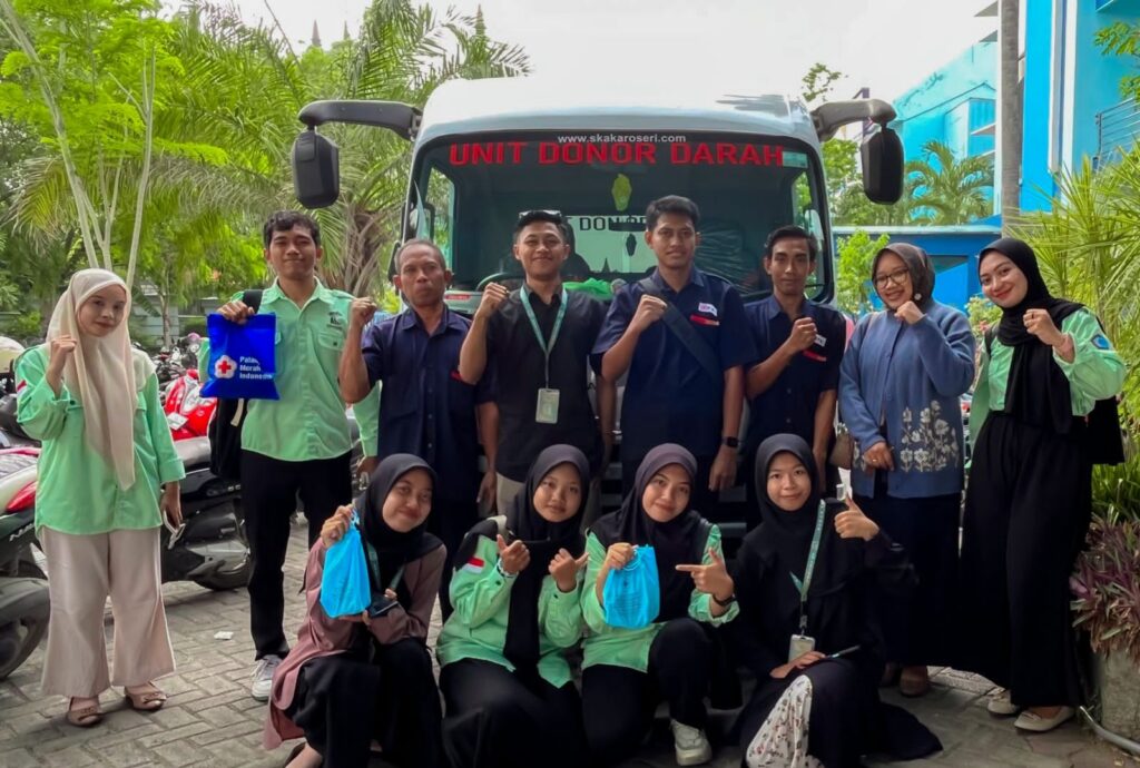 Support PMI Lamongan, BEM UMLA Baksos Donor Darah 1 Support PMI Lamongan, BEM UMLA Baksos Donor Darah 1
