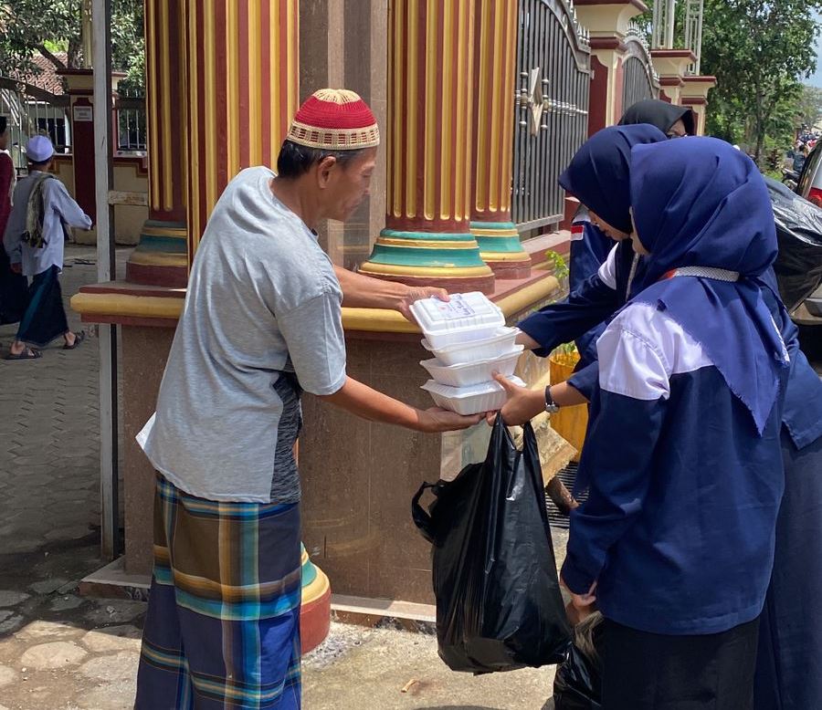 H. Puguh Wiji Pamungkas Membuka Awal Tahun dengan Keberkahan dan Berbagi di Sumberayu Dampit 3